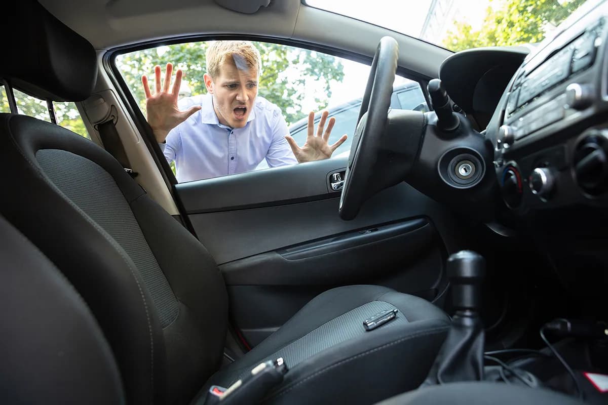 Car lockout service with keys locked inside a vehicle